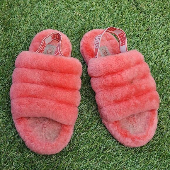 UGG FLUFF YEAH - Women's Sliper - SIZE 7.5 - Picture 2 of 8